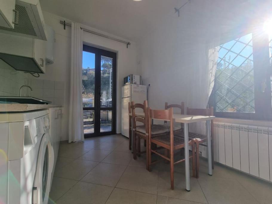 -5 Min From Bus Stop-Free Parking Exterior photo